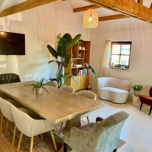 a2b5e125-e211-4d78-8736-b5db23ffd749