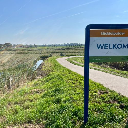 b09fc6c4-7016-468e-9968-c25d00d59be8