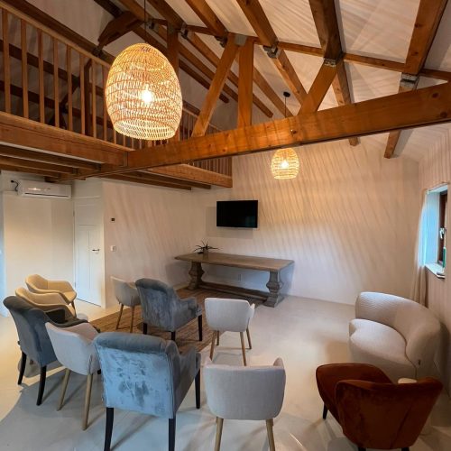 b7a0f45e-a659-4244-bbf2-0edb9ae0f8d1